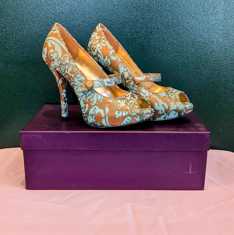 Hale Bob Turquoise/ Bronze Pumps with covered Platform